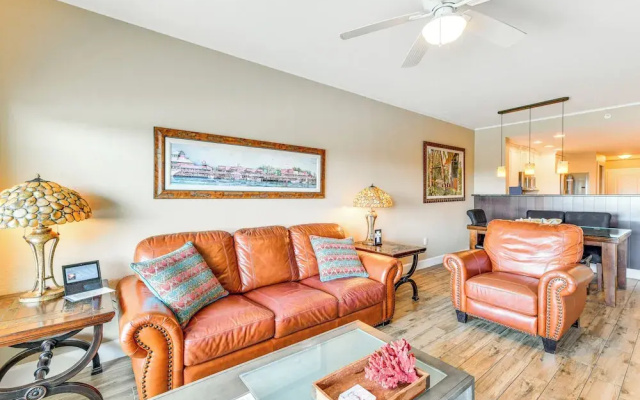 photo 2 of Indian Rocks Beach Condo: 2 Balconies, Near Ocean!