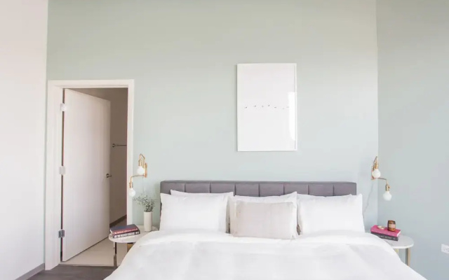 photo 3 of Industrial Wicker Park Suites by Sonder