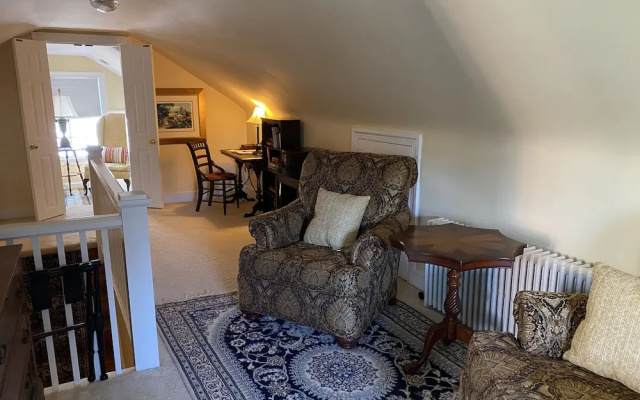 photo 2 of Inn at 605
