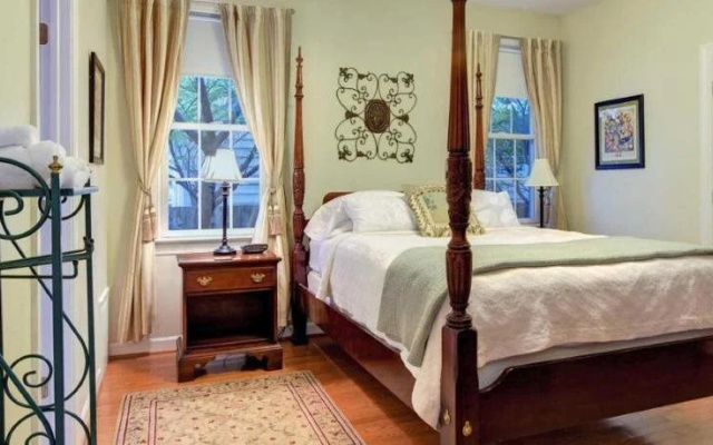 photo 4 of Inn At 802
