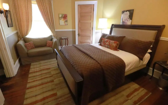 photo 5 of Inn at 835 Boutique Hotel