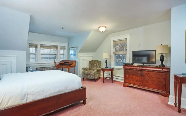 photo 4 of Inn at Longshore