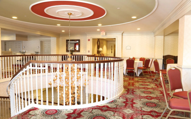 photo 2 of Inn at Middletown