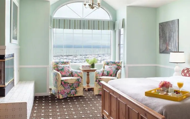 photo 2 of Inn At Oyster Point