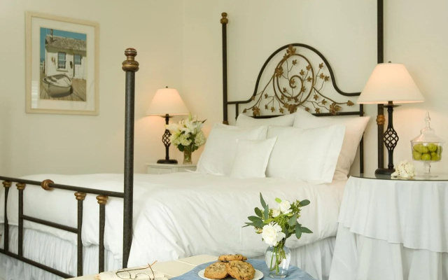 photo 4 of Inn at Playa del Rey