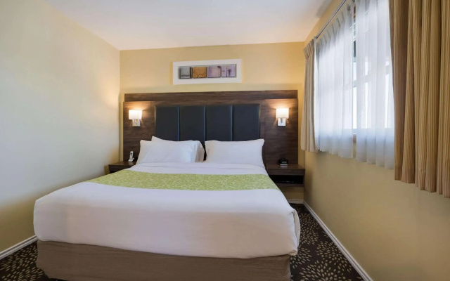 photo 4 of Inn at Port Gardner-Everett Waterfront, an Ascend Collection Hotel