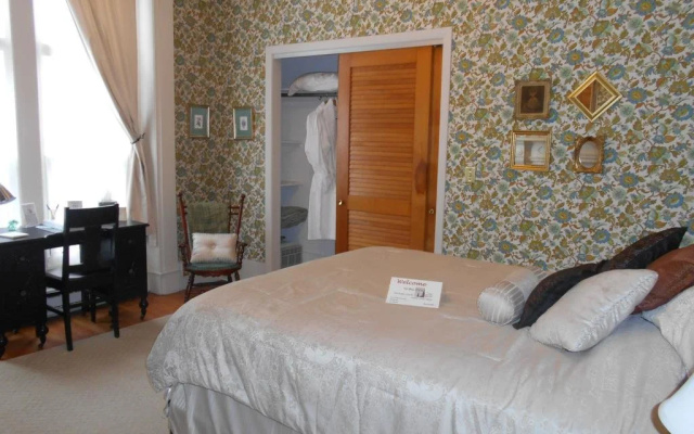 photo 2 of Inn at the Agora
