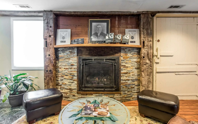 photo 3 of Inn at the Mill, an Ascend Collection Hotel
