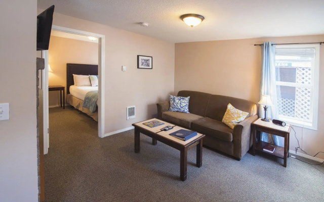 photo 3 of Inn at the Prom Oceanfront Seaside
