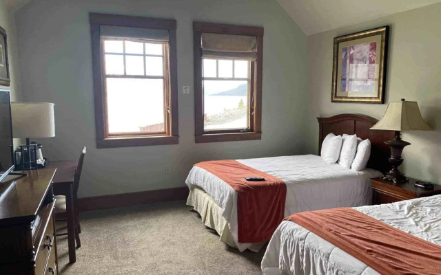 photo 2 of The Inn at Whittier