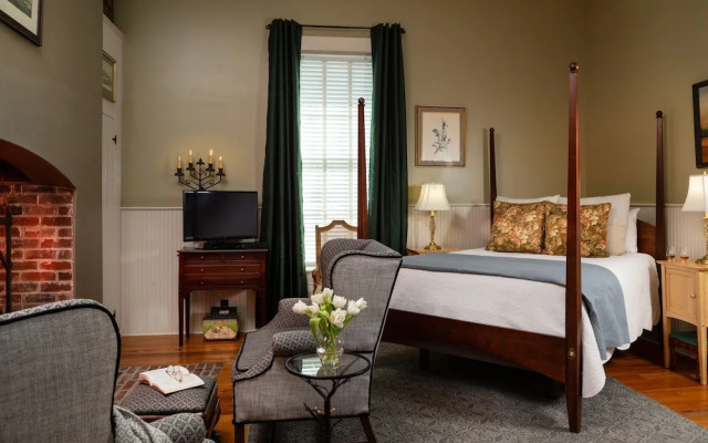 photo 4 of Inn at Woodhaven