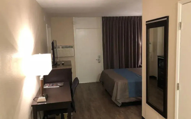photo 4 of Inn Of Long Beach
