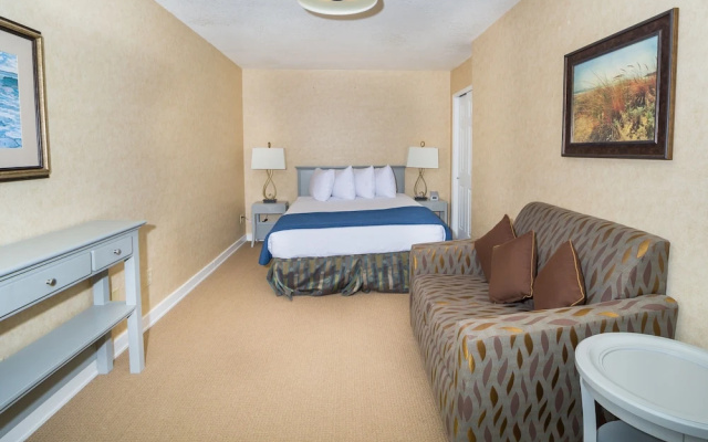 photo 3 of Inn of the Four Winds Oceanfront Seaside