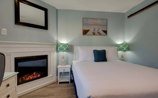 photo 4 of Inn of the Four Winds Oceanfront Seaside