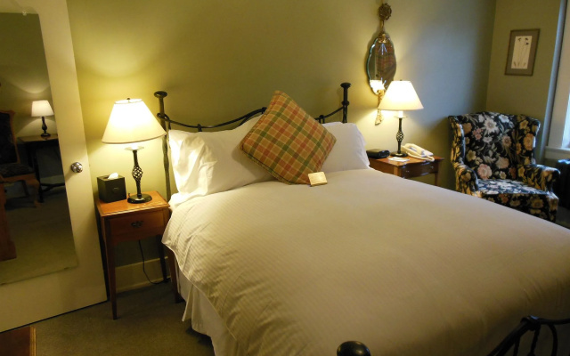 photo 3 of Inn on Broadway