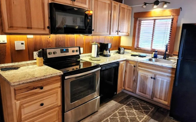 photo 5 of Inn on Fall River & Fall River Cabins