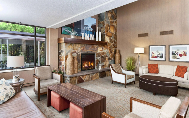 photo 2 of The Inn on Lake Superior