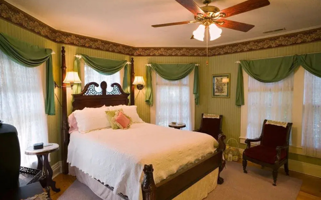 photo 3 of Inn on Main Street B&B