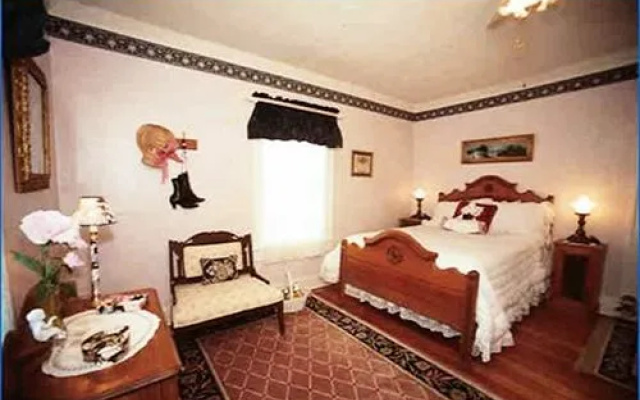photo 5 of Inn on Main Street B&B