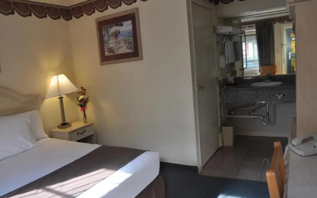 photo 2 of San Francisco Inn