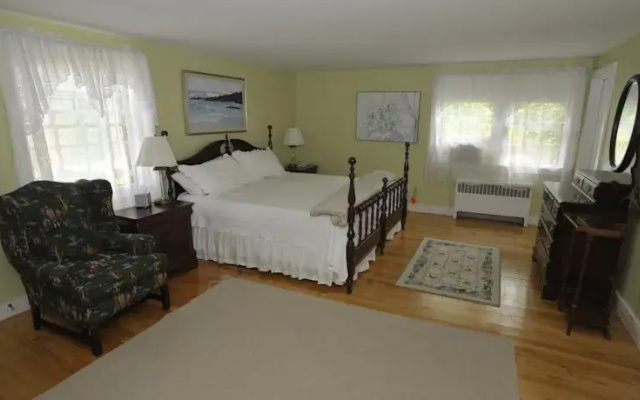 photo 3 of Innkeepers Cottage
