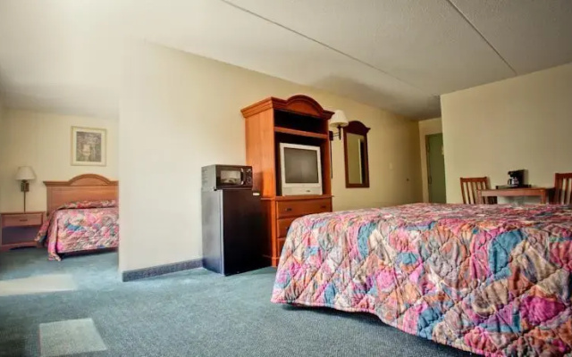 photo 4 of Inns of Virginia - Woodbridge
