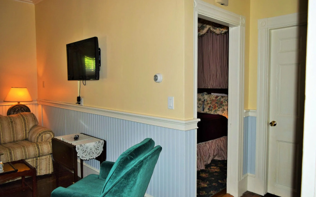 photo 3 of The Inns On Bellevue