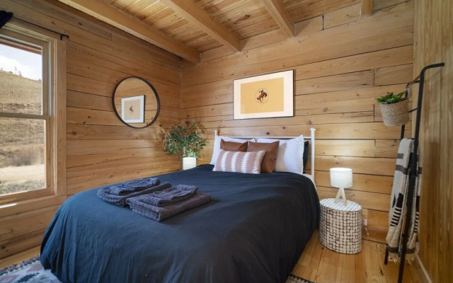 photo 5 of Innsbrook Cabin 4 Bedroom Cabin by RedAwning
