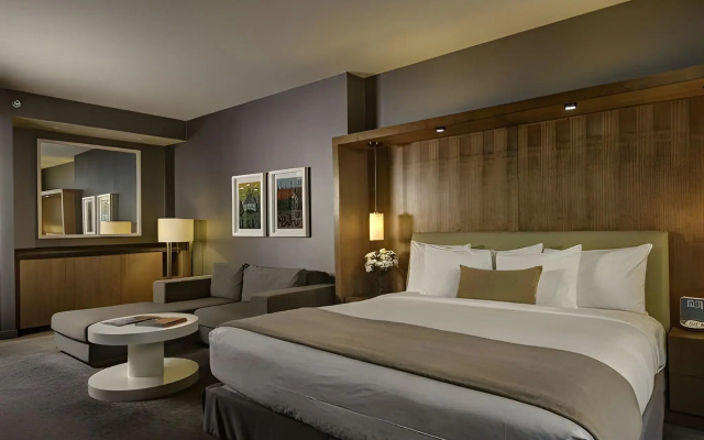 photo 5 of Loews Chicago O'Hare Hotel