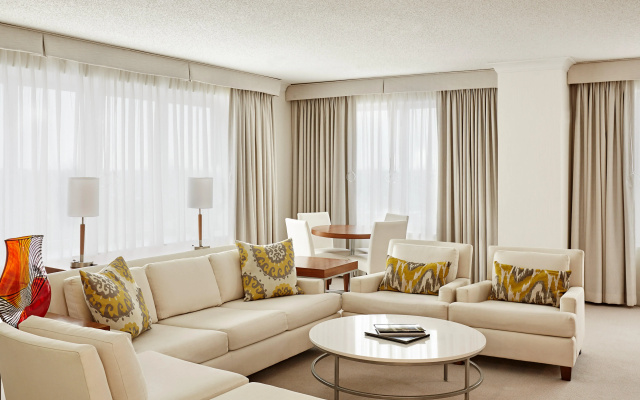 photo 3 of InterContinental Suites Hotel Cleveland by IHG