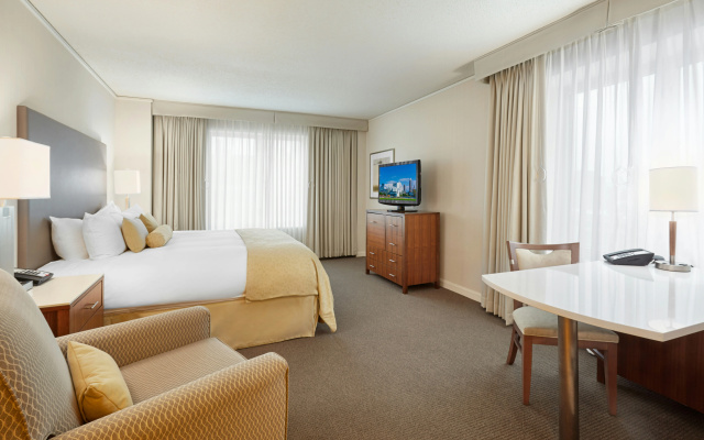 photo 5 of InterContinental Suites Hotel Cleveland by IHG