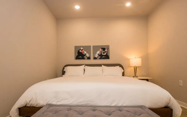 photo 2 of The Hotel at Huntington Square