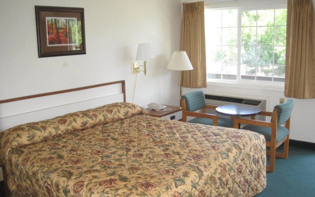 photo 2 of Interstate 8 Motel