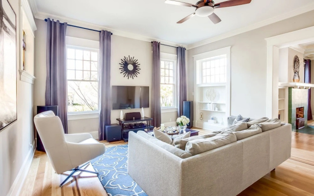 photo 4 of Intown Craftsman