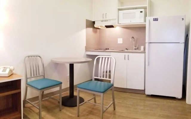 photo 2 of InTown Suites Extended Stay Atlanta GA - Indian Trail