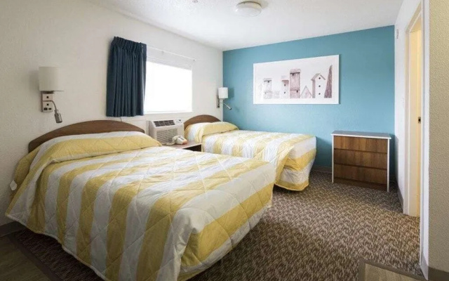 photo 2 of InTown Suites Extended Stay Lewisville TX - Valley View Dr