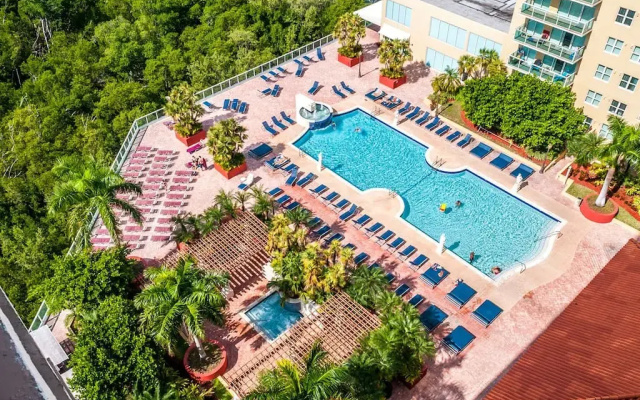 photo 2 of Intracoastal Yacht Club Apart-Hotel