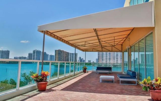 photo 4 of Intracoastal Yacht Club Apart-Hotel