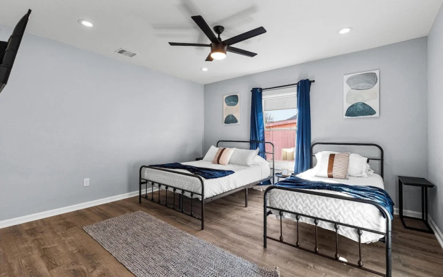 photo 5 of Inviting 4BR 2 5BA Downtown Home With Ample Space