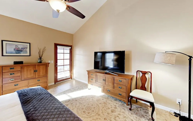 photo 4 of Inviting Central Scottsdale Stunner - 5 Br Home