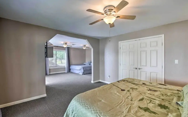 photo 3 of Inviting Home w/ Pool & Hot Tub on Table Rock Lake