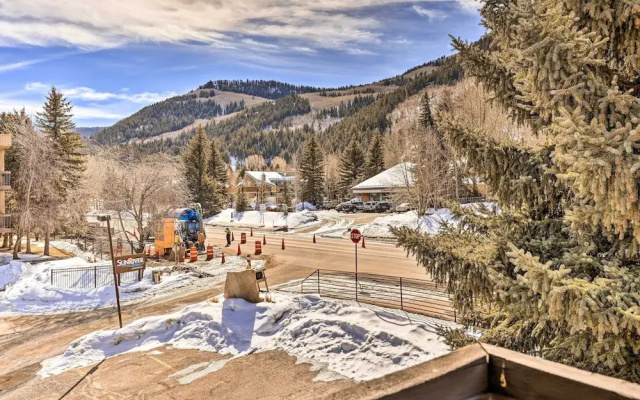 photo 5 of Inviting Mountain Condo w/ Balcony in Vail Valley!