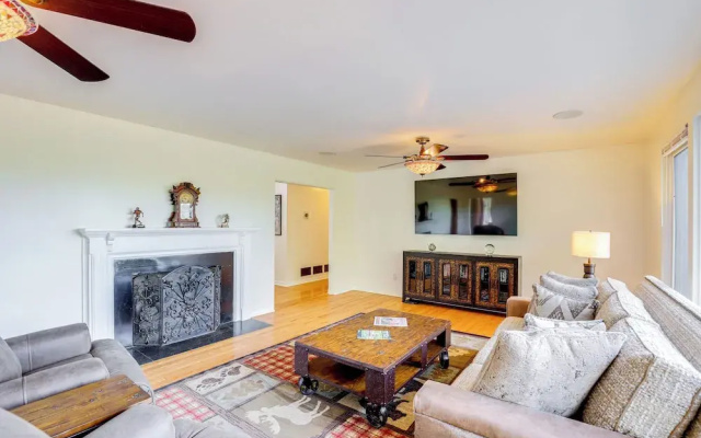 photo 2 of Inviting Waynesville Home Near Main St Shops