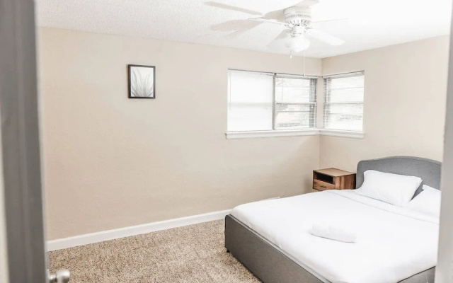 photo 3 of Inviting Weekend Getaway in Clayton With Pool