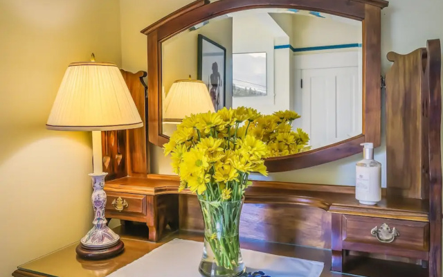 photo 4 of Iris Inn