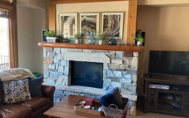 photo 4 of Iron Horse North 3 Bedroom Holiday Home By Tahoe Truckee