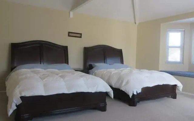 photo 2 of Irvine Guest House