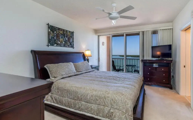 photo 3 of Island Beach Club 304, 2 Bedrooms, Pool, Elevator, WiFi, Sleeps 6, Bay view