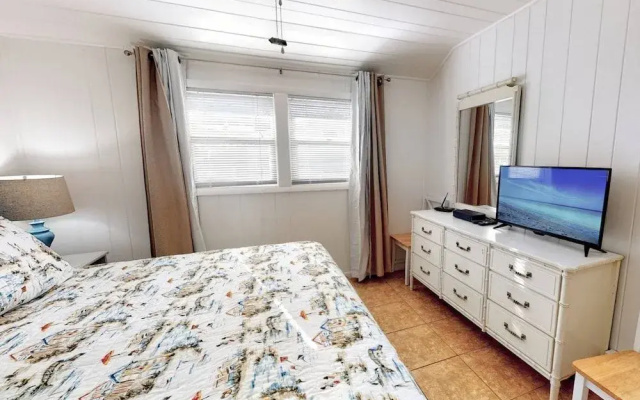 photo 4 of Island Dreams Cozy Cottage #4