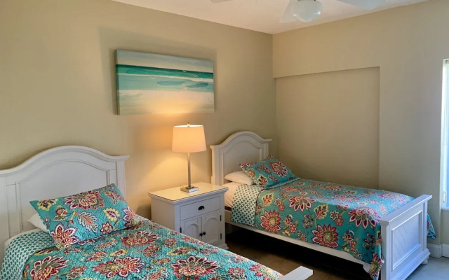 photo 3 of Island House Beach Resort 9N by RedAwning